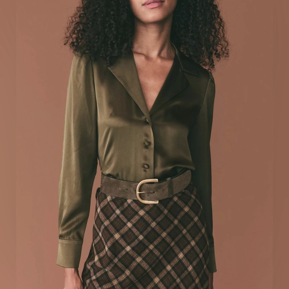 Doen Juliana Top in Midnight Moss 100% Silk - small stain